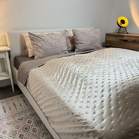 Doneto, Apartment In Private House غييكا المظهر الخارجي الصورة